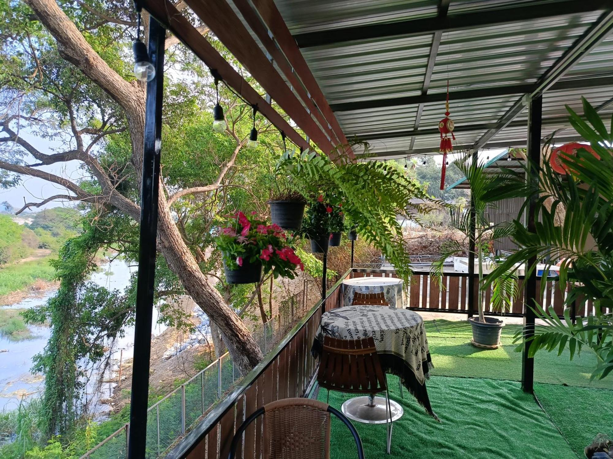 Bussaracum Resort Kanchanaburi Exterior photo